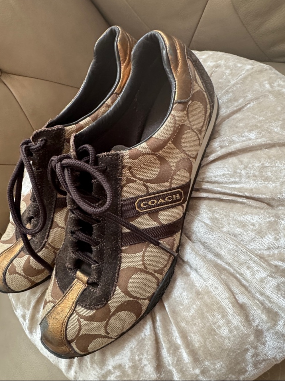 Vintage Coach Kate Brown Signature Monogram Lace-Up Sneakers - Picture 5 of 8